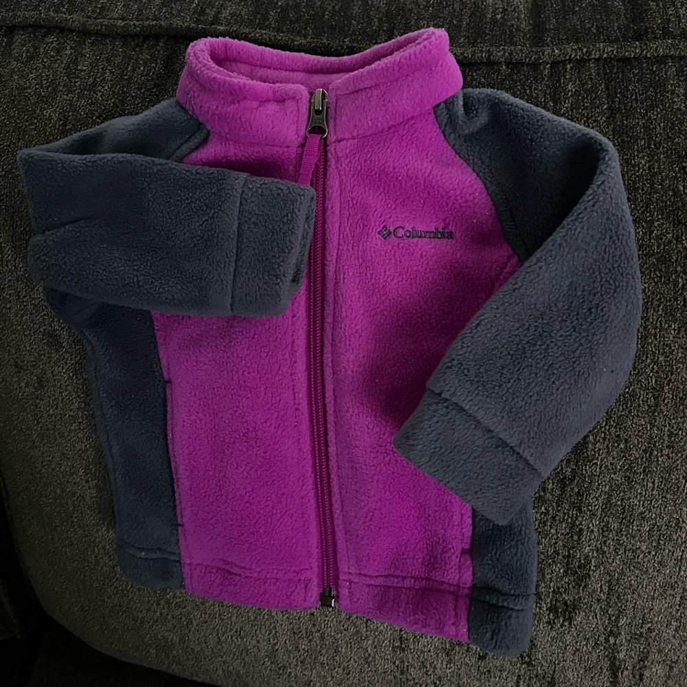 Cute Columbia sweater